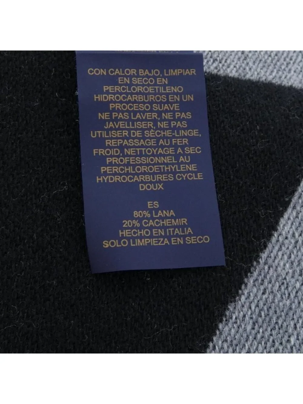 Louis Vuitton Scarf Gray